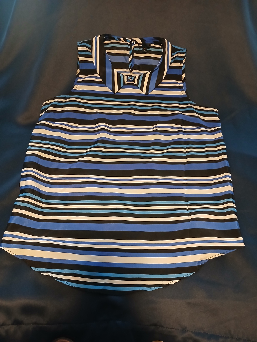 Sleeveless Striped Shell Top in Black and Blue